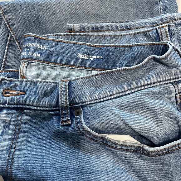 Banana Republic Travel Jeans Bundle plus extras - Picture 5 of 9